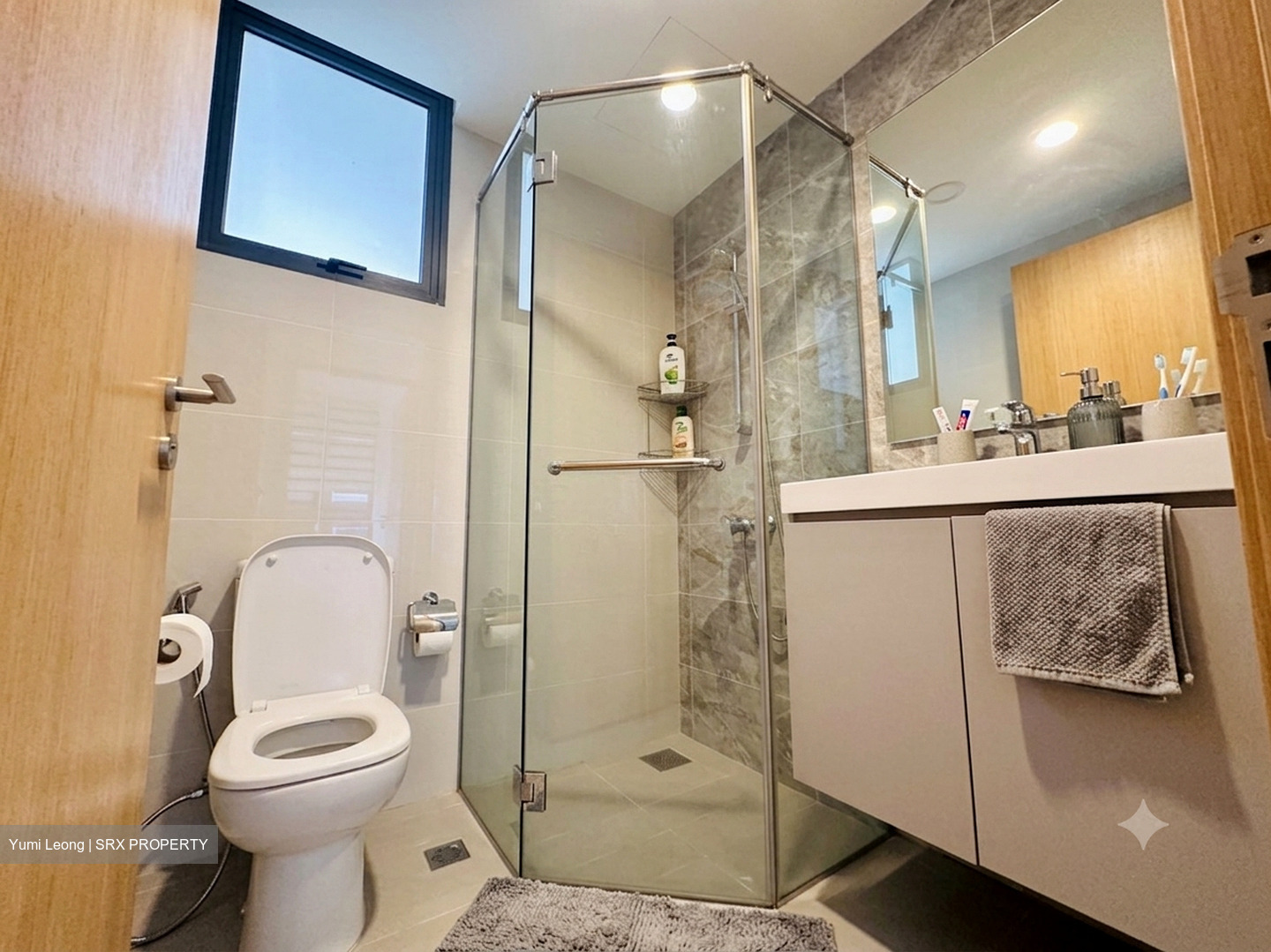 La Fiesta (D19), Condominium #586760011